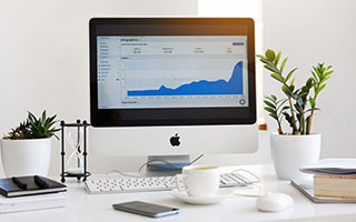 女明星遭遇“咸猪手”，谁知道明星也会被吃豆腐，就连范爷也上榜