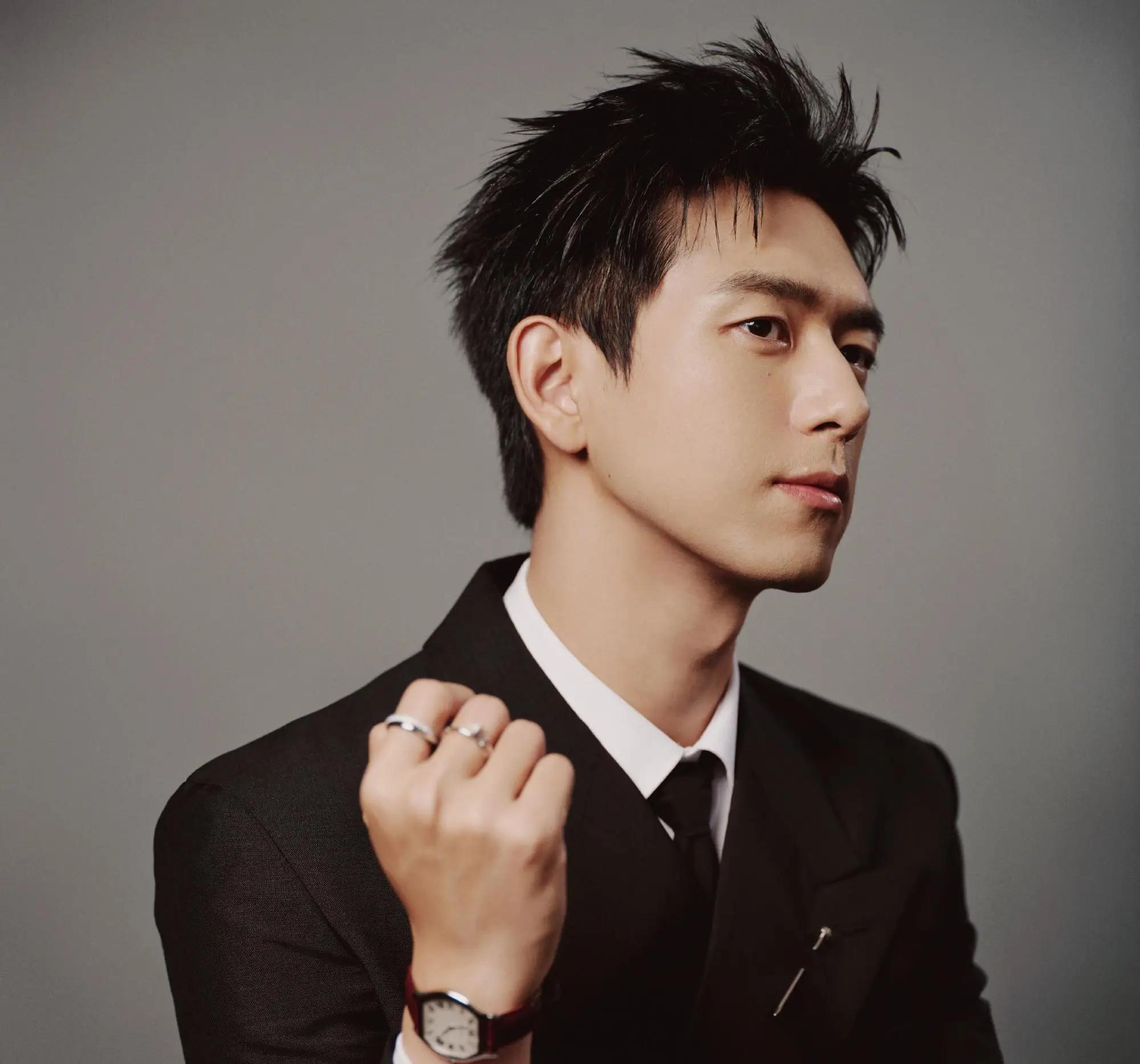 娱乐圈慈善大事件_香港火灾明星捐款_韩红爱心慈善基金会捐款明细