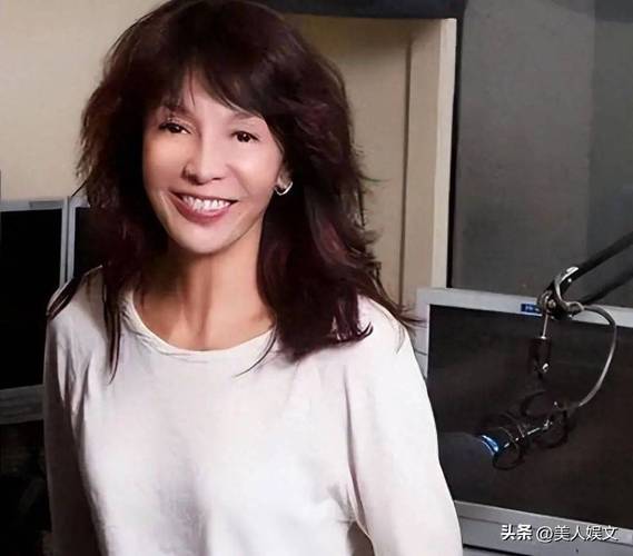 明星姓郑的女星_姓郑 女明星_郑姓女明星