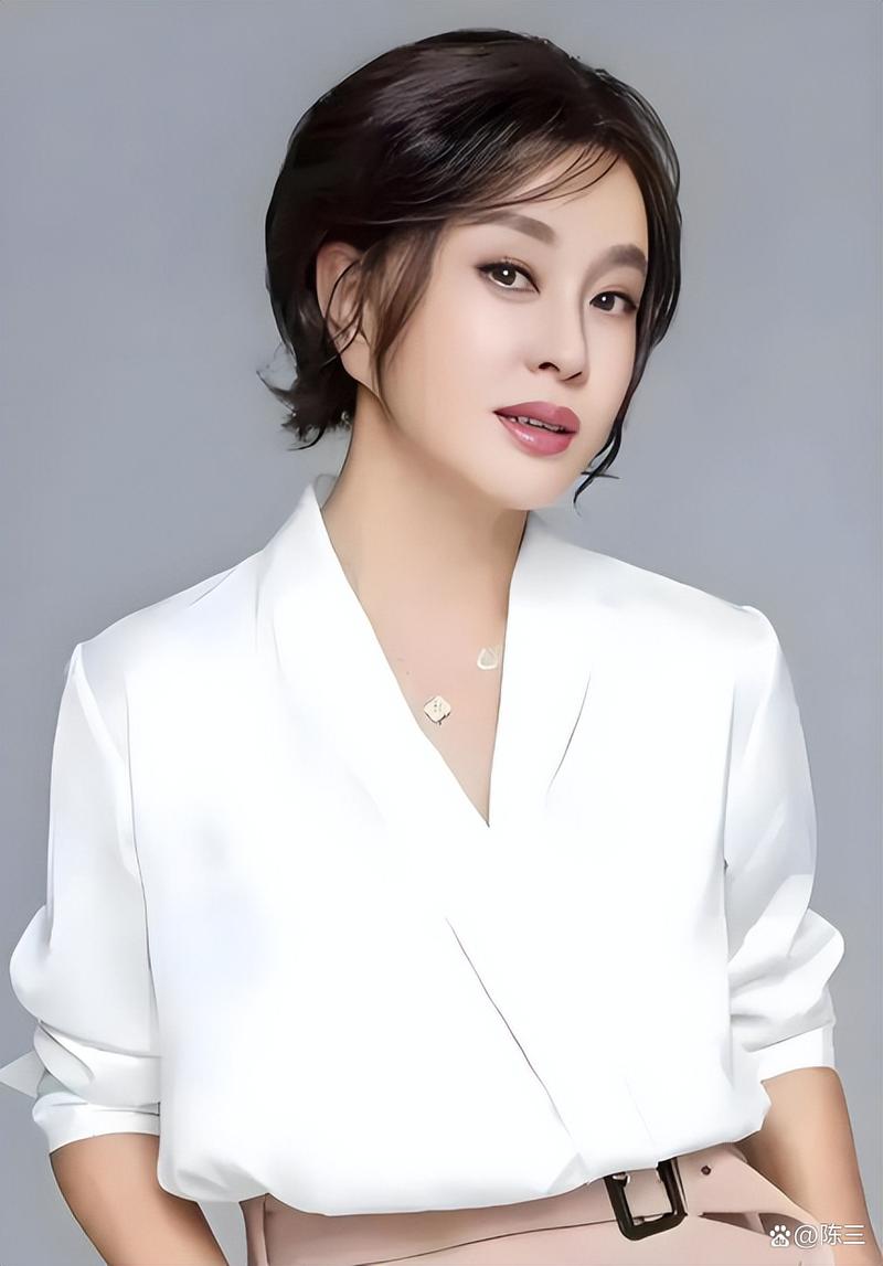 娱乐圈年纪差距大的恋人_娱乐圈年龄差距最大的_娱乐圈年龄差大的言情文推荐