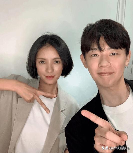 皮肤黑的女明星_离开滤镜显黑的女明星_女明星黑发