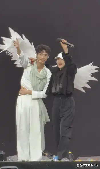 女明星直播间_女明星卸妆前后对比_伊能静直播真实状态