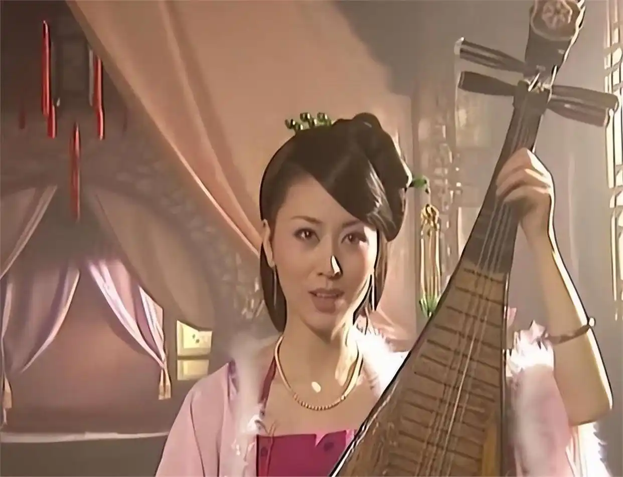 汤加丽艺术人生经历_汤加丽人体艺术写真_中国女明星人体艺术